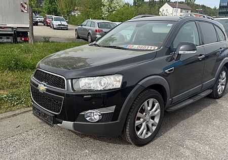 Chevrolet Captiva 2.2 D LTZ 4WD, Leder, AHK, 7-Sitzer