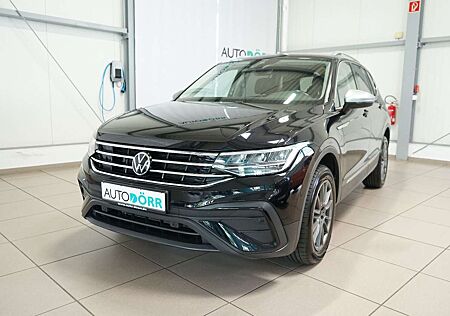 VW Tiguan Allspace Volkswagen Life 2.0 TDI DSG 7-Sitzer AHK