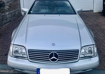 Mercedes-Benz SL 320