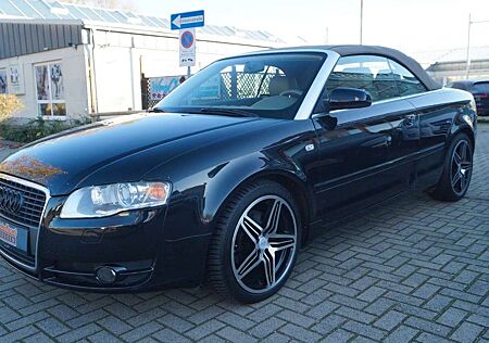 Audi A4 Cabriolet 1.8 T Automatik /Klima/ Leder beige