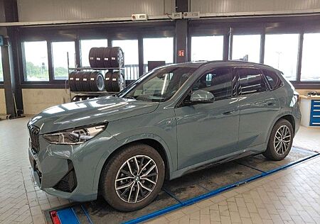BMW X1 20 dA xDrive M Sport/AHK/Alarm/LED/Komf.