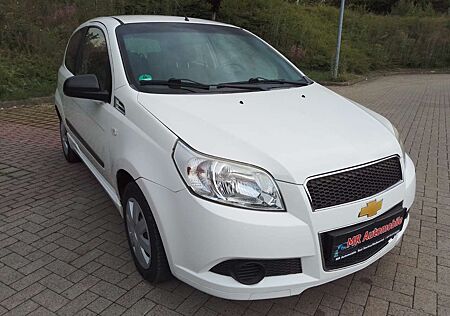 Chevrolet Aveo Basis HU & AU NEU !