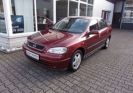 Opel Astra 1.6 Elegance