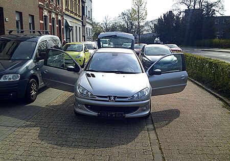 Peugeot 206 Urban Move Klima wenig gelaufen