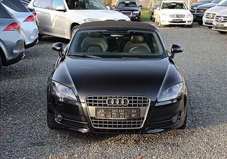 Audi TT Cabrio 2.0 TFSI SPORTPAKET LEDER NAVI S-HEIZU