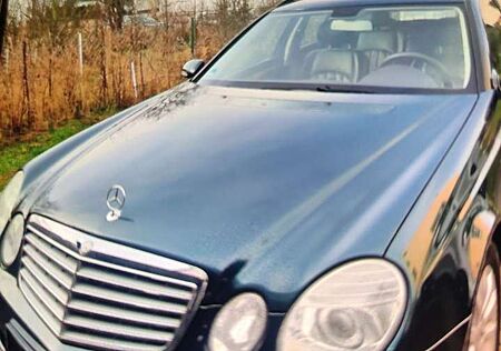 Mercedes-Benz 320
