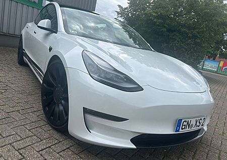 Tesla Model 3 Performance AWD*20 Zoll*H+R*