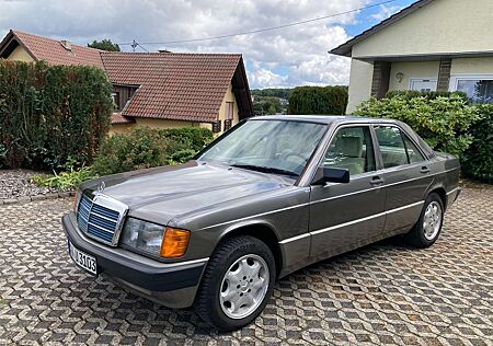 Mercedes-Benz 190 gebraucht kaufen Mercedes-Benz 190 E