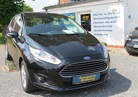 Ford Fiesta Titanium 2.Hd. Allwetter!!SHZ.!!FSH!!PDC!!Klima!!