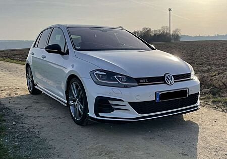 VW Golf GTI Volkswagen TCR 2.0 TSI OPF DSG Akra Dyn Leder Pano Kessy