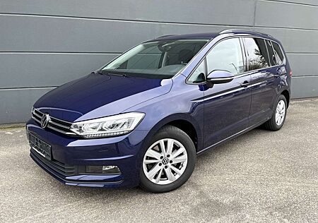 VW Touran Volkswagen 2.0 TDI DSG Comfortline AHK 7-Sitzer NAVI Standhzg