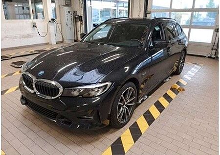 BMW 330 e Sport Line Aut/Navi/ParkSys/KeyLessGo/Hi-Fi