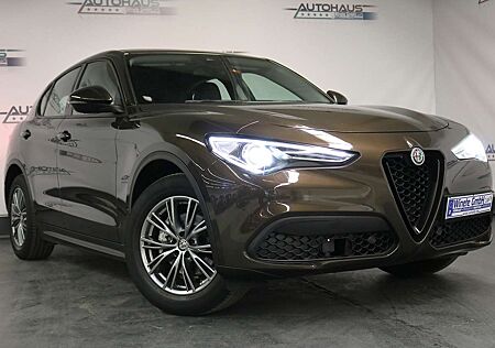 Alfa Romeo Stelvio Super*1HAND*AHK*NAVI*LEDER*KAMERA*PDC*Xenon*uvm