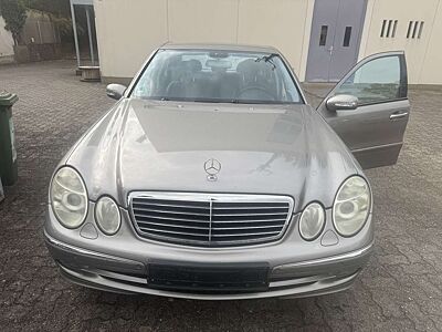 Mercedes-Benz E 200 E 200 Kompressor (211.042)