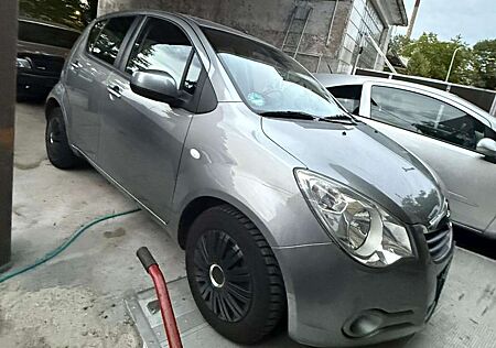 Opel Agila 1.0