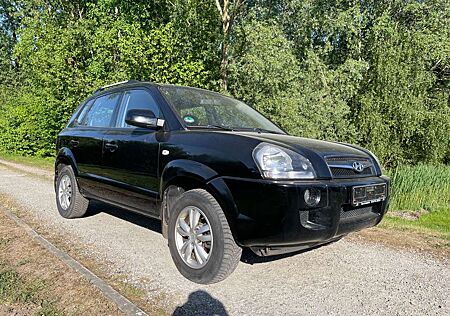 Hyundai Tucson 2.0 GLS Tüv=Neu! 105T-Km! Klima! VB