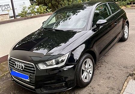 Audi A1 1.0 TFSI / Scheckheft / Inspektion Neu