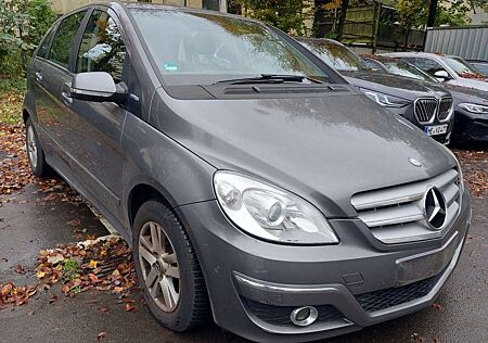 Mercedes-Benz B 150 (245.231) 1 Hand