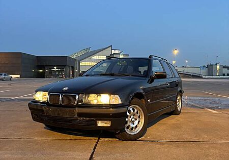 BMW 318i 318 touring