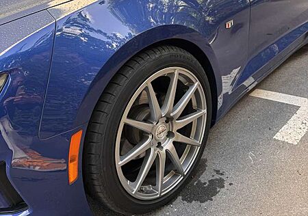 Chevrolet Camaro Coupe 2.0 Aut.