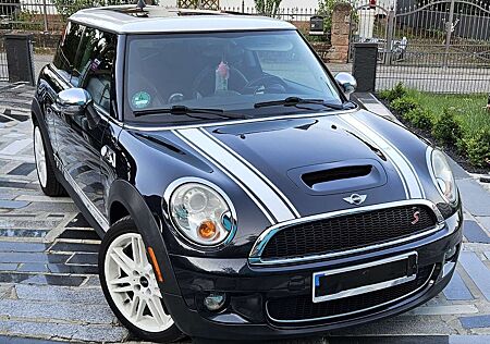 Mini Cooper S Aut. Checkmate