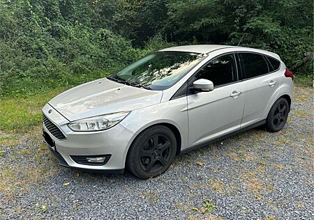 Ford Focus 150 PS*Scheckheft*Navi*Winterpaket