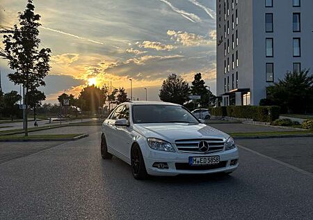Mercedes-Benz C 180 Kompressor pano