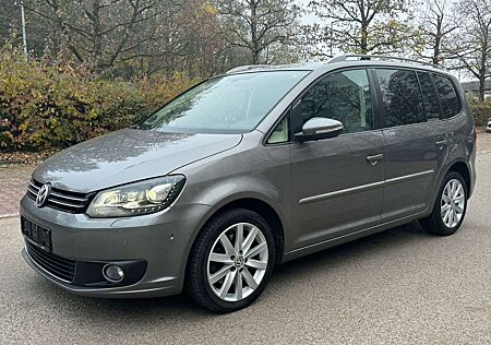 VW Touran Volkswagen 2.0 TDI DSG Automatik Highline Panorama