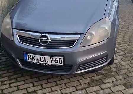 Opel Zafira 1.8 Edition Plus