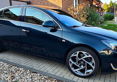 Opel Insignia 2.0 ECOTEC DI Turbo 4x4 Aut. Business Inn