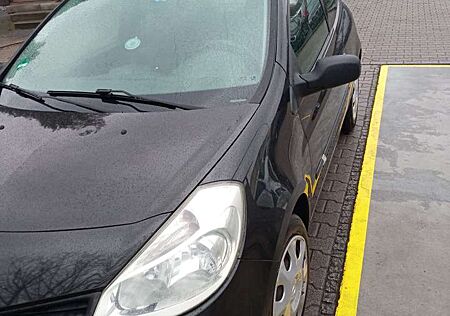 Renault Clio 1.2 16V 75