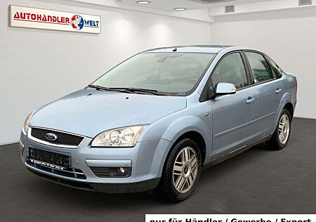 Ford Focus Lim. 1.6 Ghia AAC PDC Navi Tempo SHZ FSHz