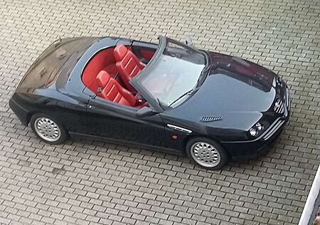 Alfa Romeo Spider 2.0 16V T-Spark L, HU 8/2026, 128Tkm, 2.Hd.