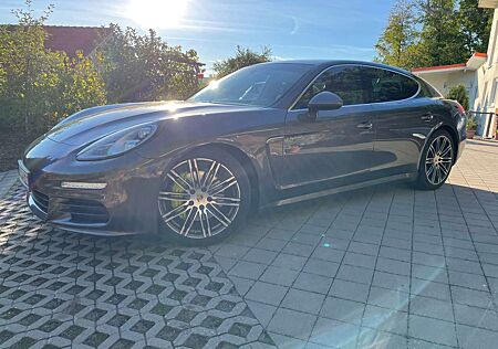 Porsche Panamera S E-Hybrid, Approved Garantie bis 10/2025