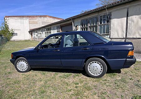 Mercedes-Benz 190 D 2.5