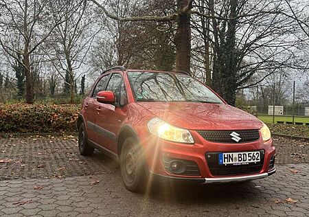 Suzuki SX4 2.0 DDiS Scheckheftgepflegt 8fach bereift AHK