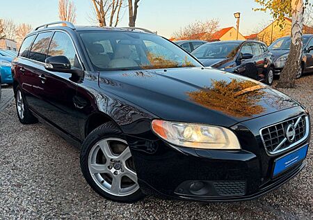 Volvo V70 Summum*Aut*SHZ*Navi*Xenon*TÜV NEU
