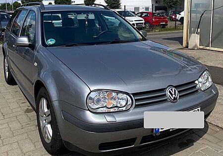 VW Golf Variant Volkswagen 1.6 Automatik Special