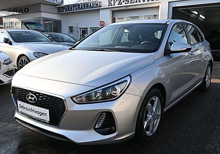 Hyundai i30 Select*PDC*Spurhalte*Freisprech*Klima