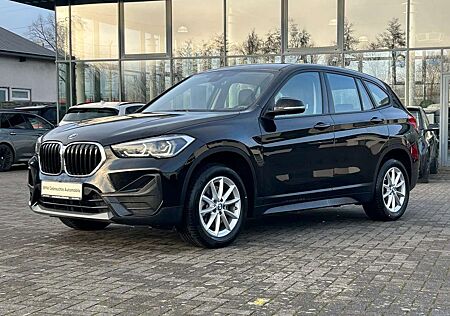 BMW X1 xDrive20d Aut. Advantage / AHK / Leder