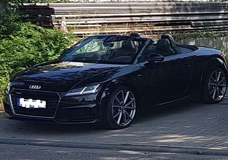 Audi TT Roadster 2.0 TFSI quattro