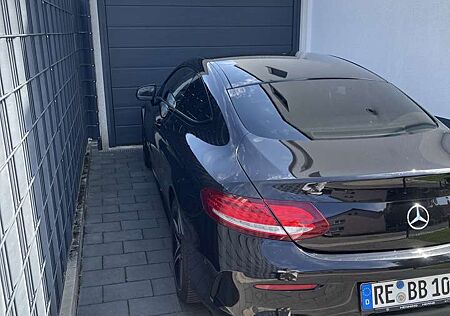 Mercedes-Benz C 250 Coupe 9G-TRONIC AMG Line