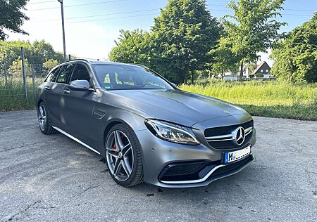 Mercedes-Benz C 63 AMG AMG C 63 S T AMG Speedshift 7G-MCT 280 km/h Leder