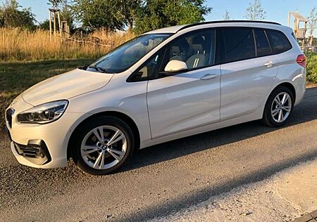 BMW 216i 216 Active Tourer Sport Line, 7 Sitze, AHK