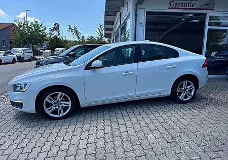 Volvo S60 Kinetic-Lückenlos Scheckheftgepflegt-Sehr guter Zustand-