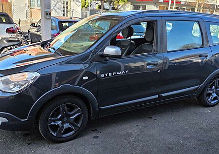Dacia Lodgy Stepway Celebration