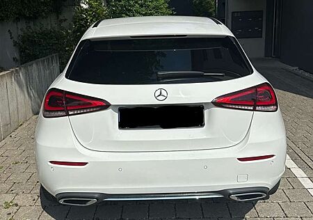 Mercedes-Benz A 180 7G-DCT