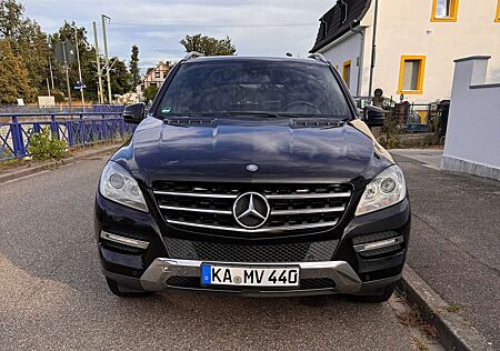 Mercedes-Benz ML 350 BlueTEC 4MATIC 7G-TRONIC Edition 1