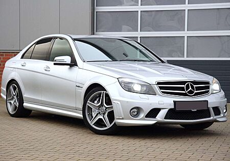 Mercedes-Benz C 63 AMG 7G-TRONIC SPORT EDITION