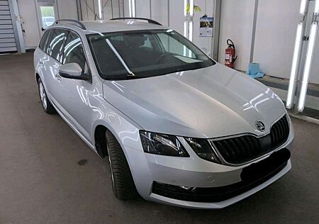 Skoda Octavia Ambition TDI *TEMP*CARPLAY*PARK*SHZ*NAVI